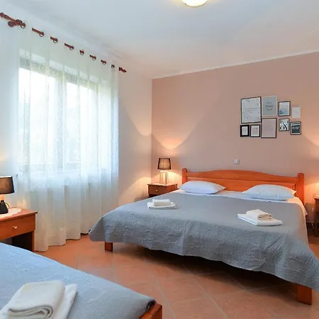 Apartments Marija 1089 Porec Exterior photo