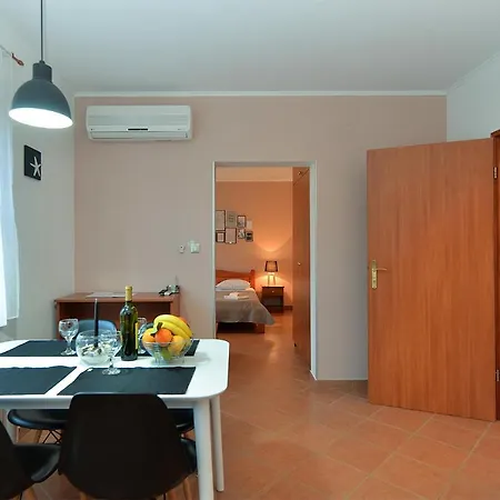 Apartments Marija 1089 Porec Exterior photo