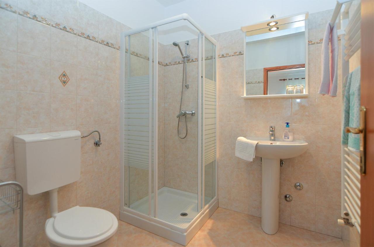 Marija 1089 Porec